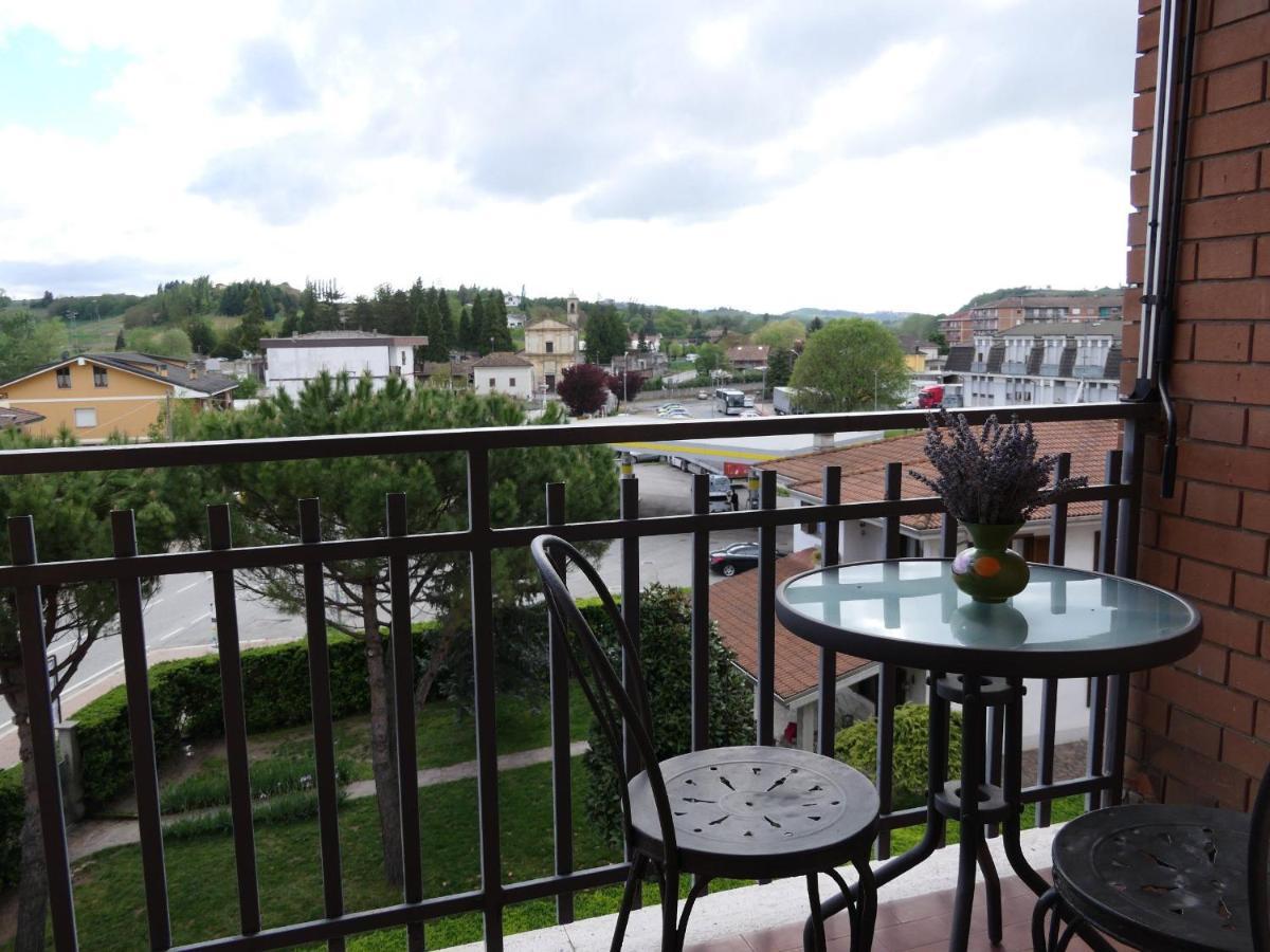 Appartamento Panoramico Nizza Monferrato Zewnętrze zdjęcie