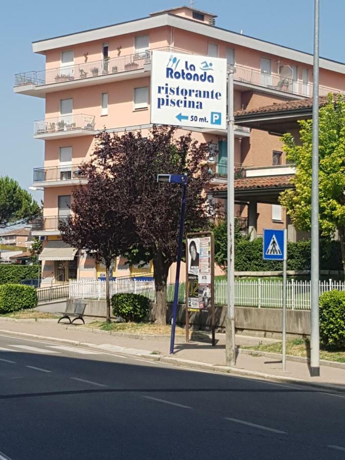 Appartamento Panoramico Nizza Monferrato Zewnętrze zdjęcie